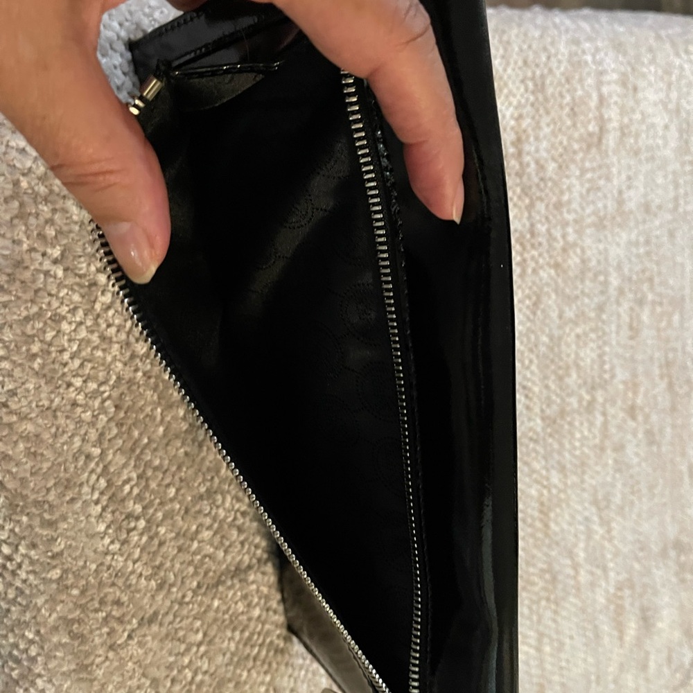 Michael Kors Clutch - Picture 6 of 9